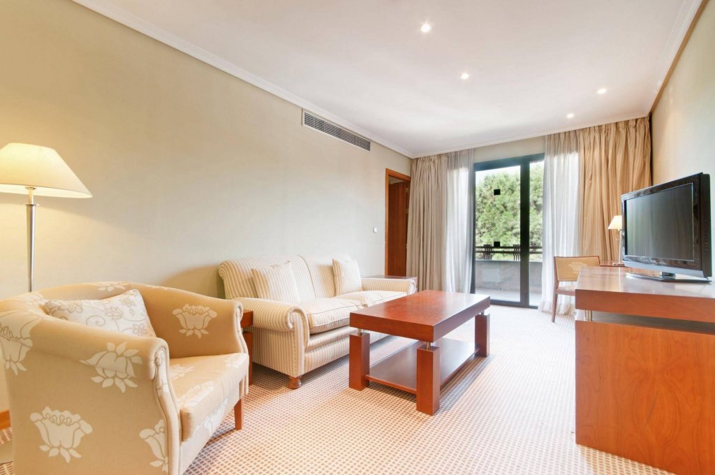 Фото Hotel Madrid Alameda Aeropuerto Affiliated by Melia