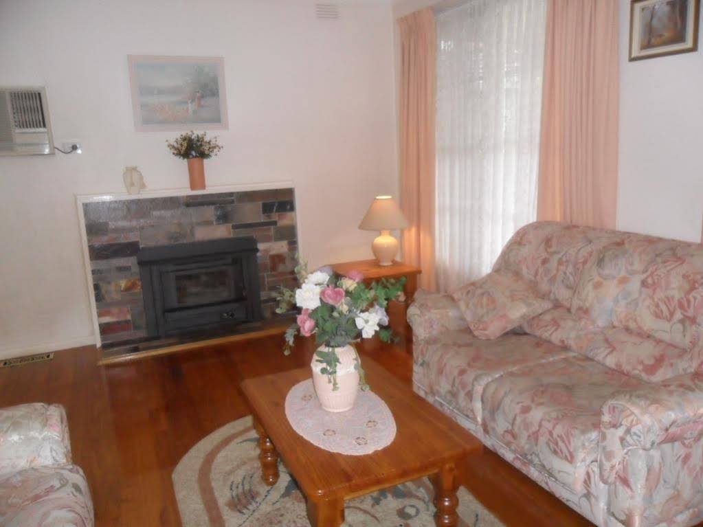 Фото Australian Home Away @ Doncaster Grange Park