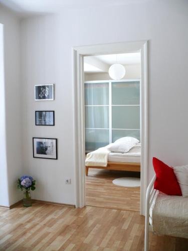 Фото Imperial Apartments