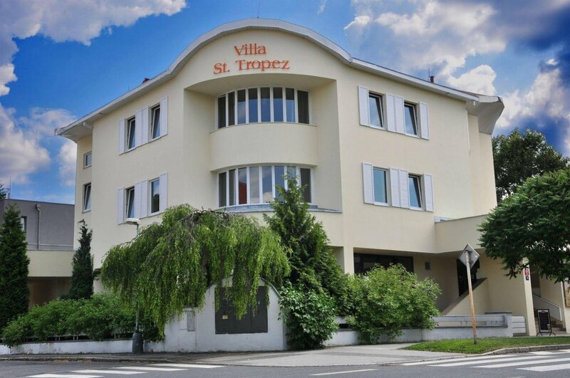 Гостиница Villa St. Tropez в Праге