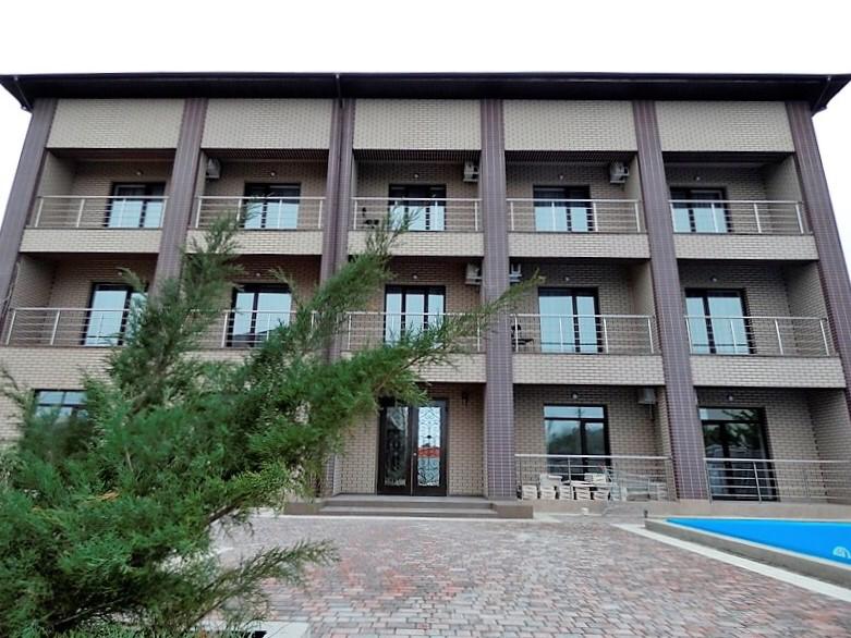 Фото отеля 2