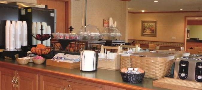 Фото La Quinta Inn & Suites by Wyndham Albuquerque Journal Ctr Nw