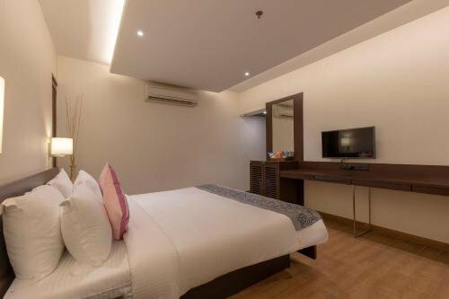 Гостиница Regenta Rpj Rajkot by Royal Orchid Hotels в Раджкоте