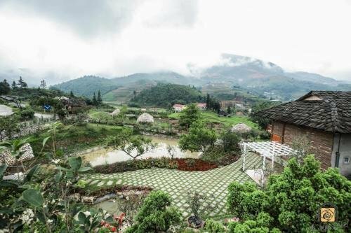 Гостиница Sapa Eco Bungalows & SPA в Шапе