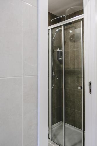 Фото 4u Lisbon Airport Suites