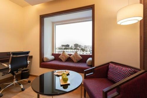 Гостиница Regenta Rpj Rajkot by Royal Orchid Hotels в Раджкоте