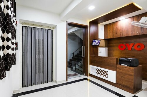 Гостиница Oyo 45011 Sumukh Hotel в Джамнагаре