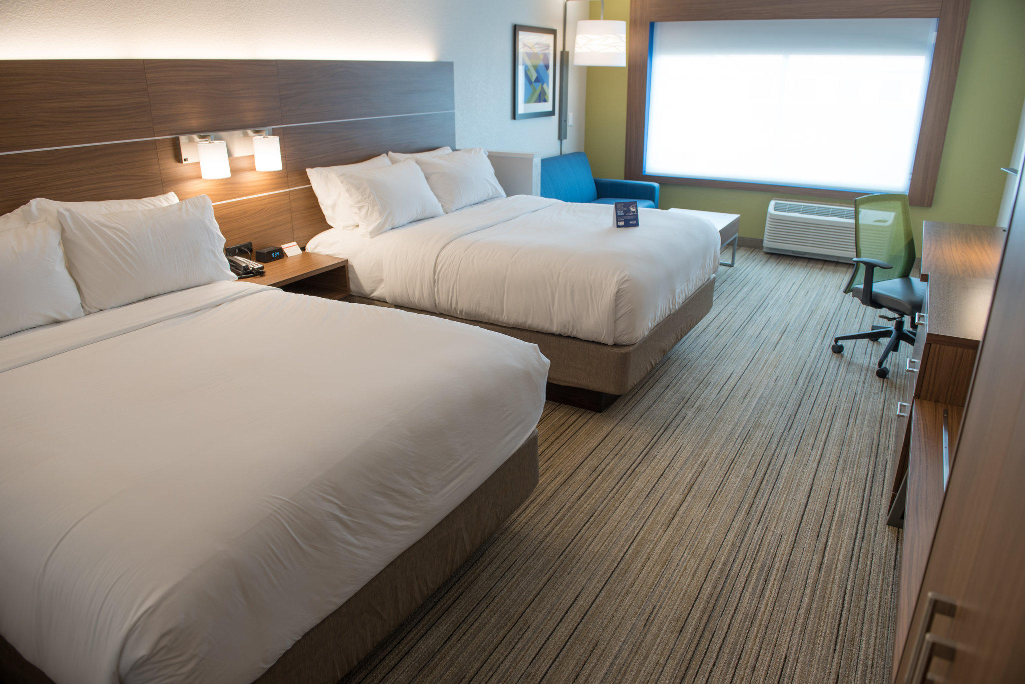 Фото Holiday Inn Express & Suites Mishawaka - South Bend, an Ihg Hotel