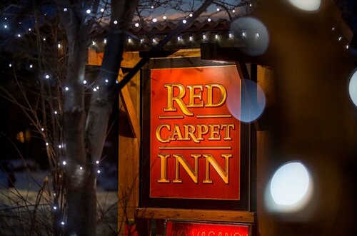 Внешний вид отеля Red Carpet Inn в Банфе, фото 5