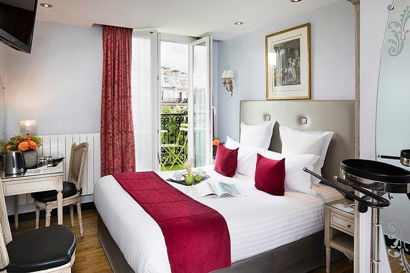 Фото Hotel Plaza Elysées