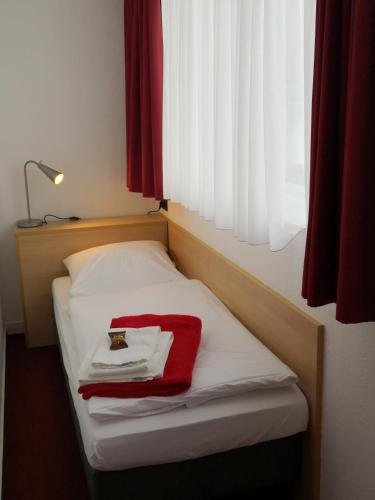 Фото Hotel Haus vom Guten Hirten