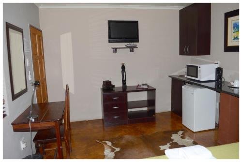 Фото African Moon Corporate House