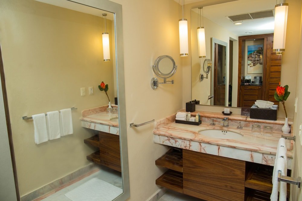 Фото Family 3 Bedroom Ocean Villa by Wyndham Grand Cancun