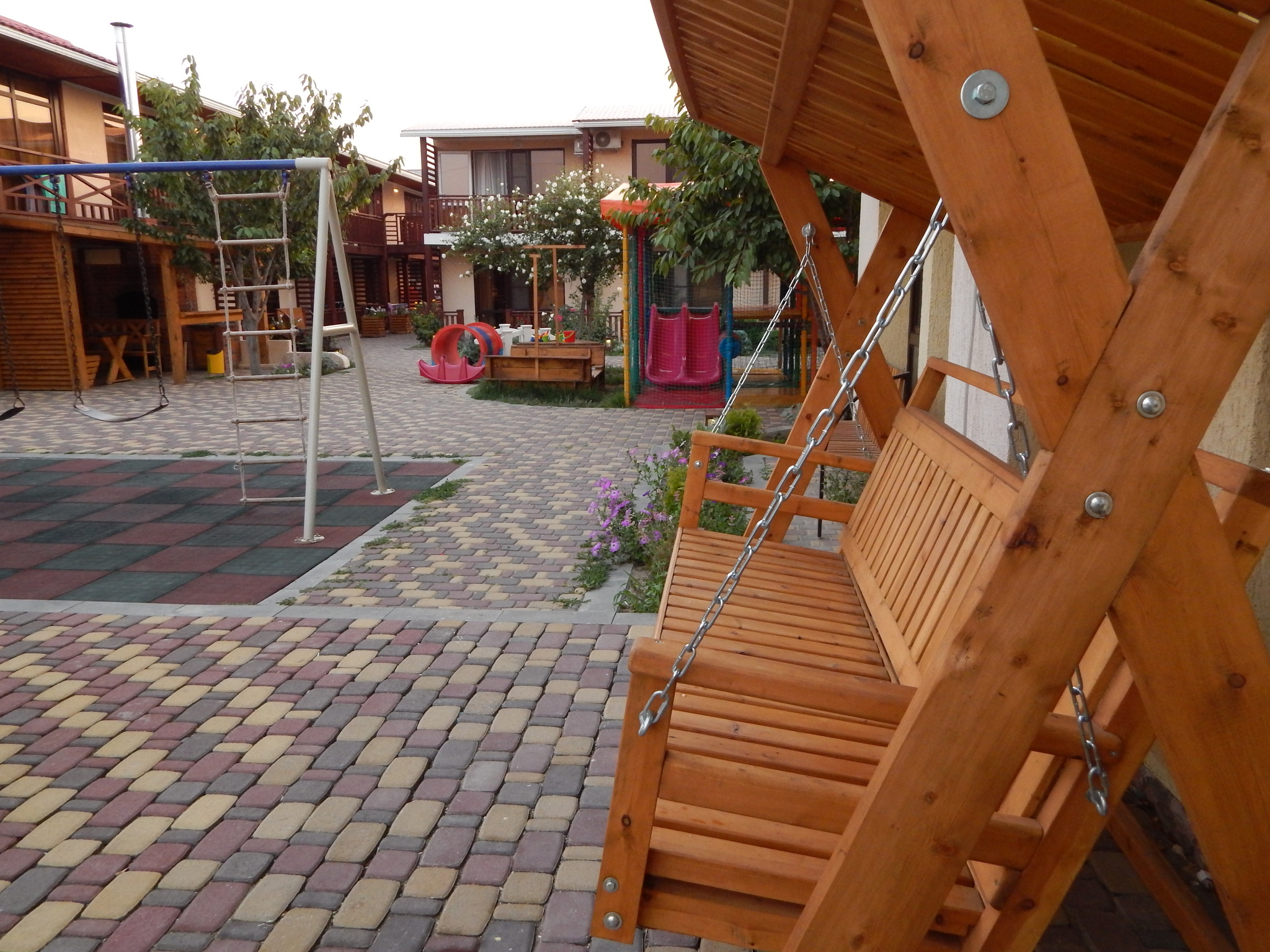 Фото отеля 1