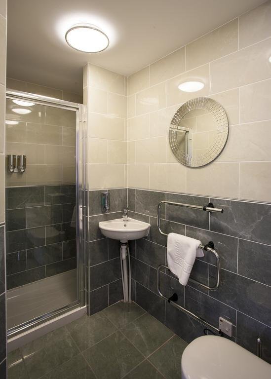 Фото Lochside Guest House