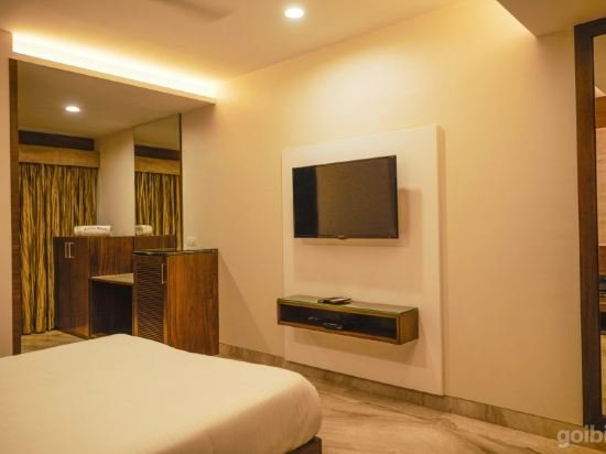 Фото Alba Premier Indore