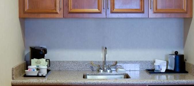 Фото Hilton Garden Inn Freeport Downtown