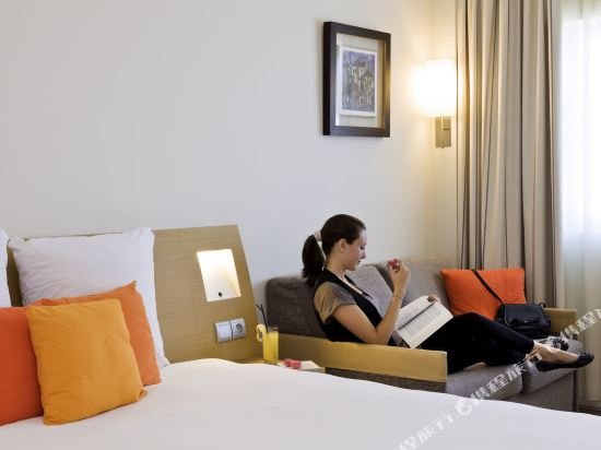 Фото Novotel Caen Cote De Nacre