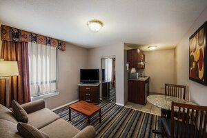 Гостиница Quality Inn & Suites