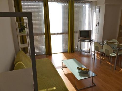 Фото Apartamentos la Pergola Castellón