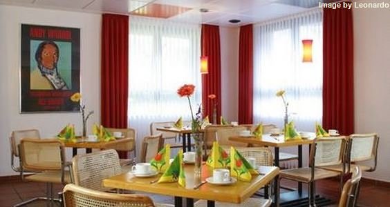 Фото Tante ALMA's Bonner Hotel