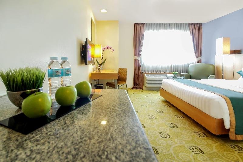 Фото Greenhills Elan Hotel Modern