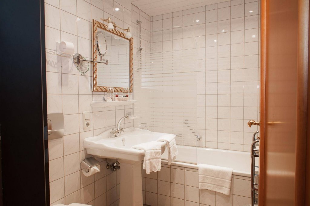 Фото Parkhotel Bad Faulenbach