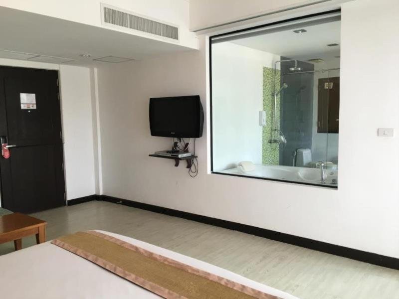 Фото Days Inn by Wyndham Aonang Krabi