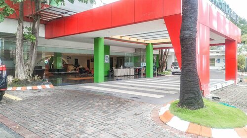 Гостиница RedDoorz Premium @ Jalan Veteran Bojonegoro