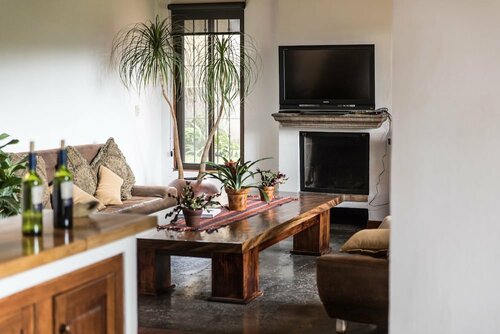 Гостиница Luna Inn B&b в Алахуэла