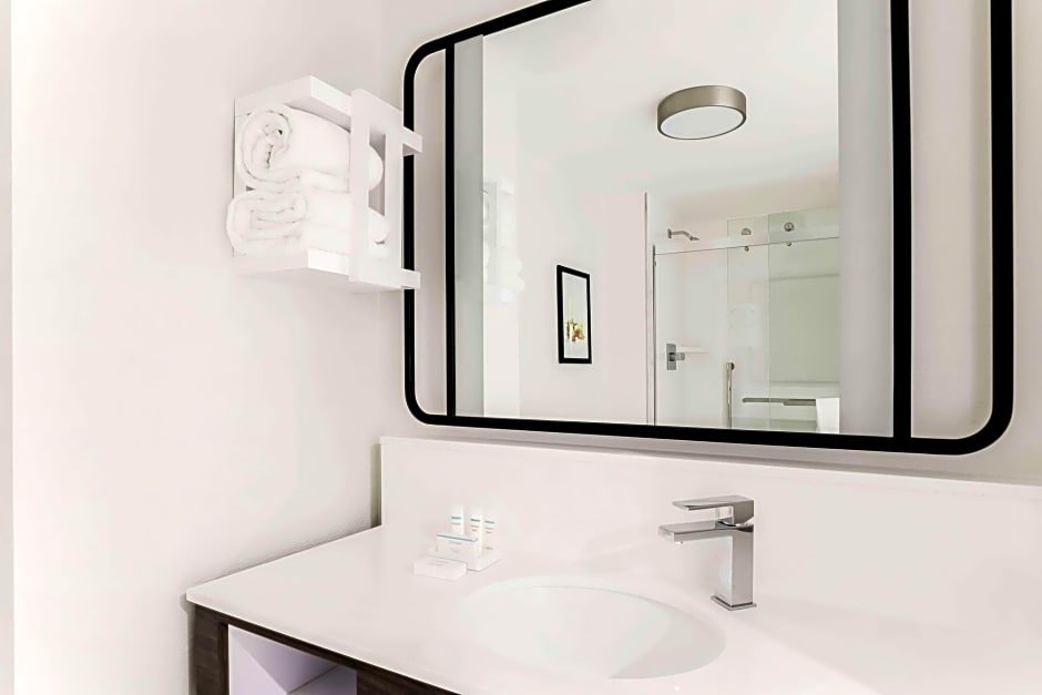 Фото Hampton Inn Silver Spring