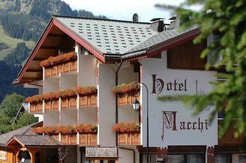 Гостиница Maison Famille Macchi, Hôtel Restaurant & Spa в Шателе