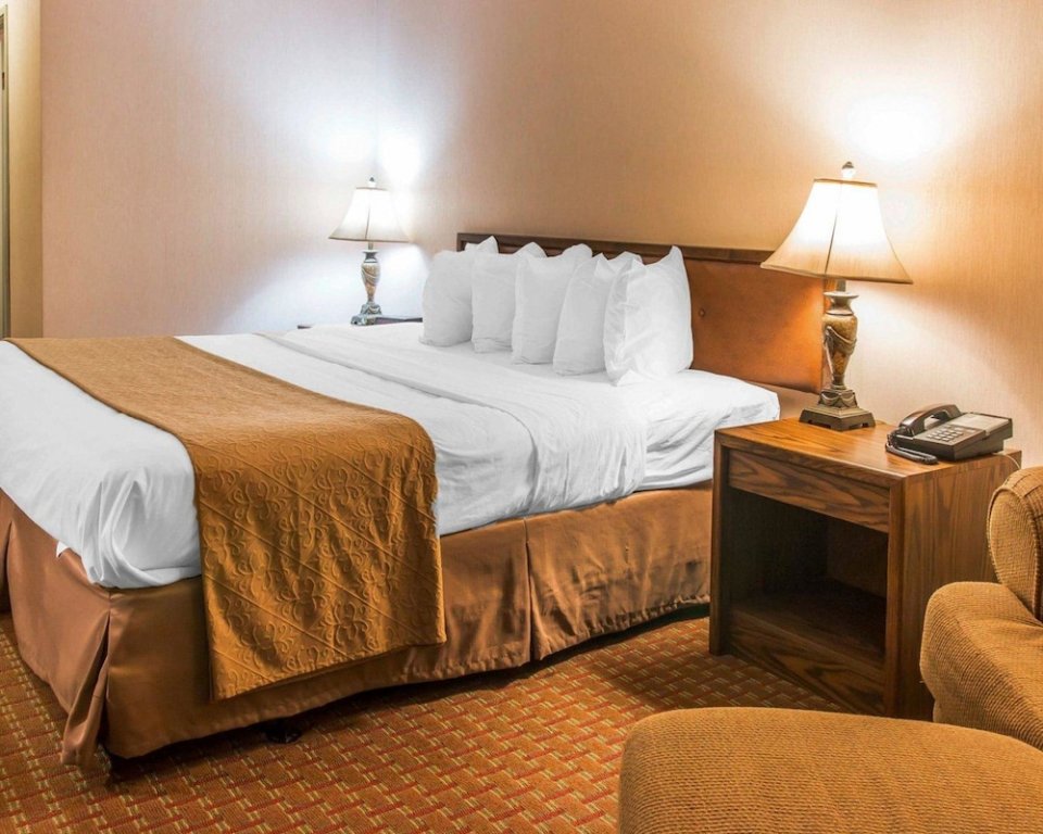 Фото Quality Inn Saint Ignace