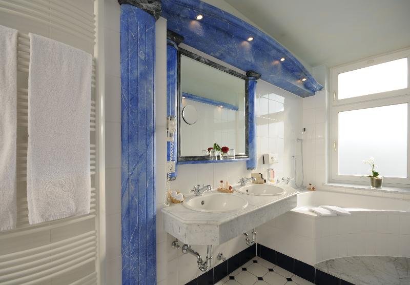 Фото Hotel Torbrau