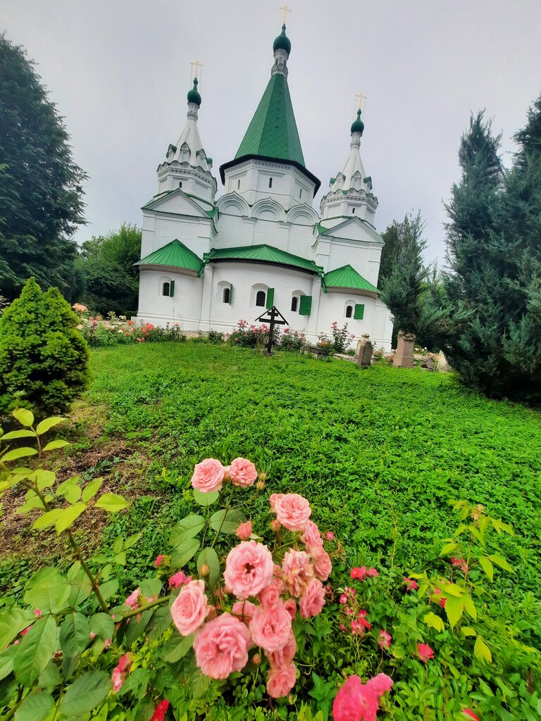 Православный храм Церковь Троицы Живоначальной в Троицком-Голенищеве, Москва, фото