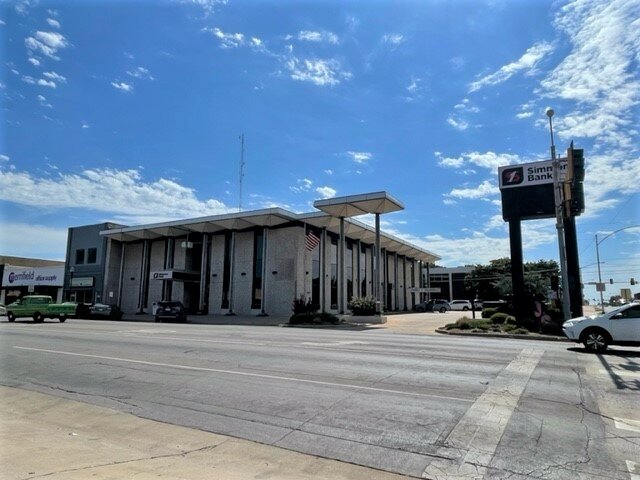 Bank Simmons Bank, Stillwater, photo