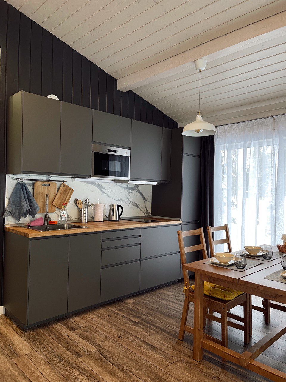 Фото Домик в соснах