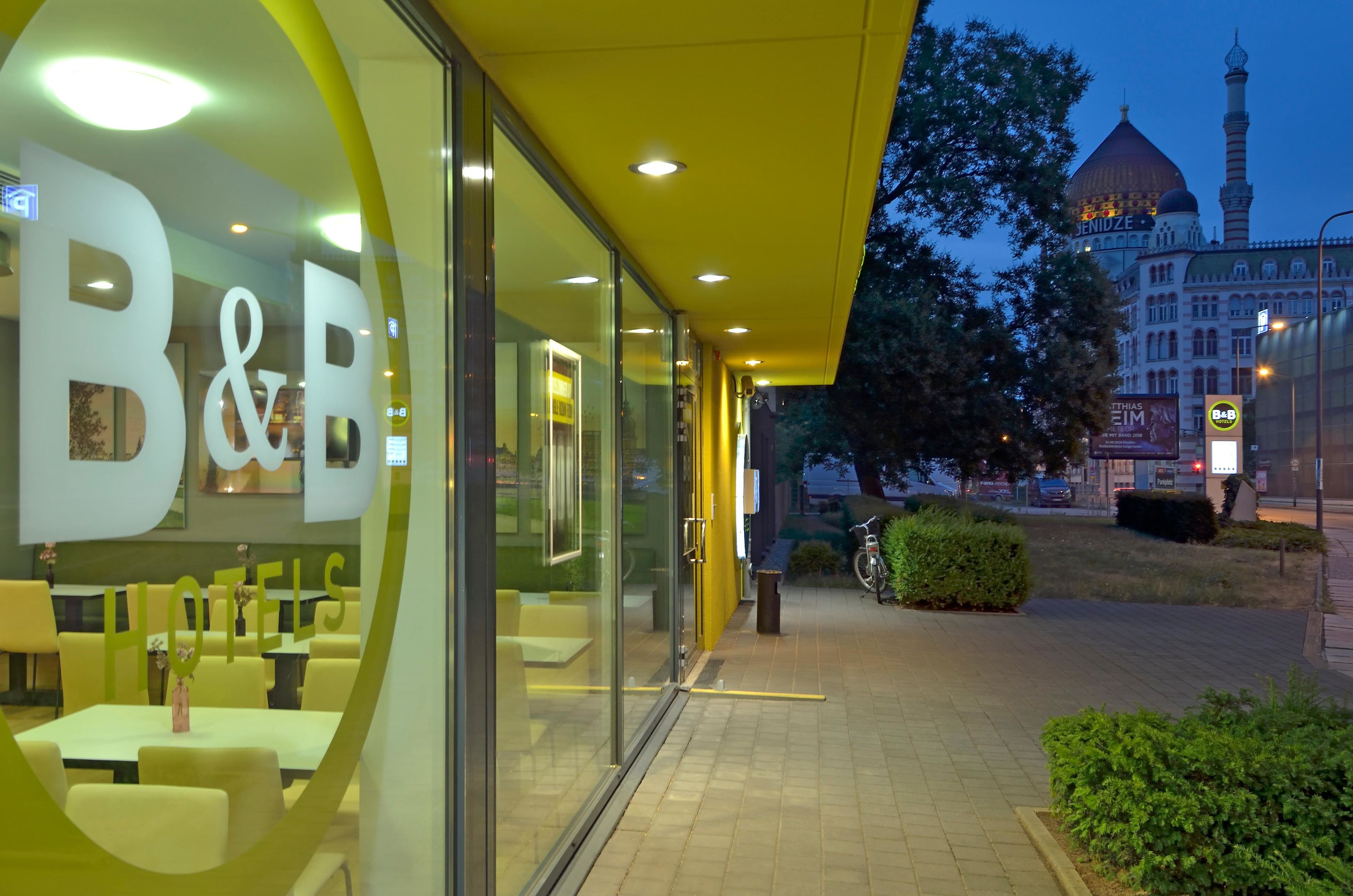 Фото отеля 3