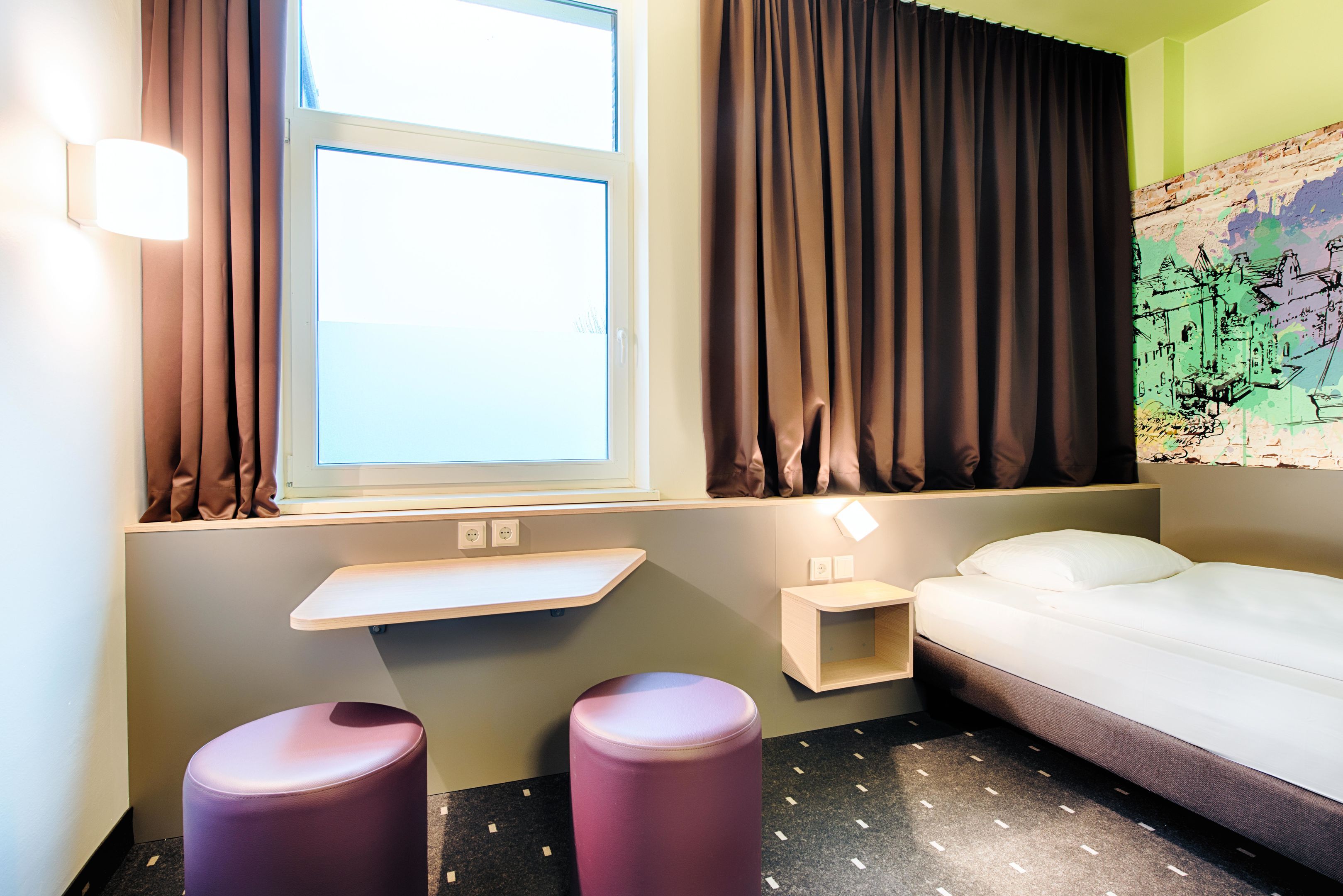 Фото B&b Hotel Kassel-City