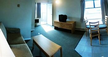 Гостиница Grouse Creek Motel в Суррее
