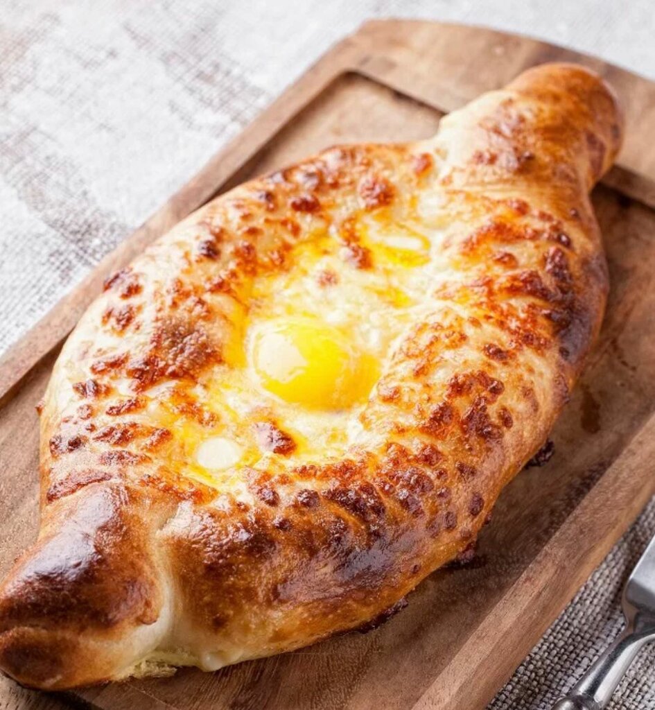 Грузинская кухня Аджарские хачапури