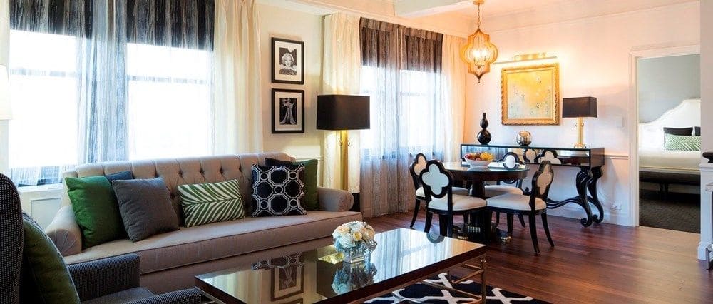 Фото Warwick Reine Astrid Lyon