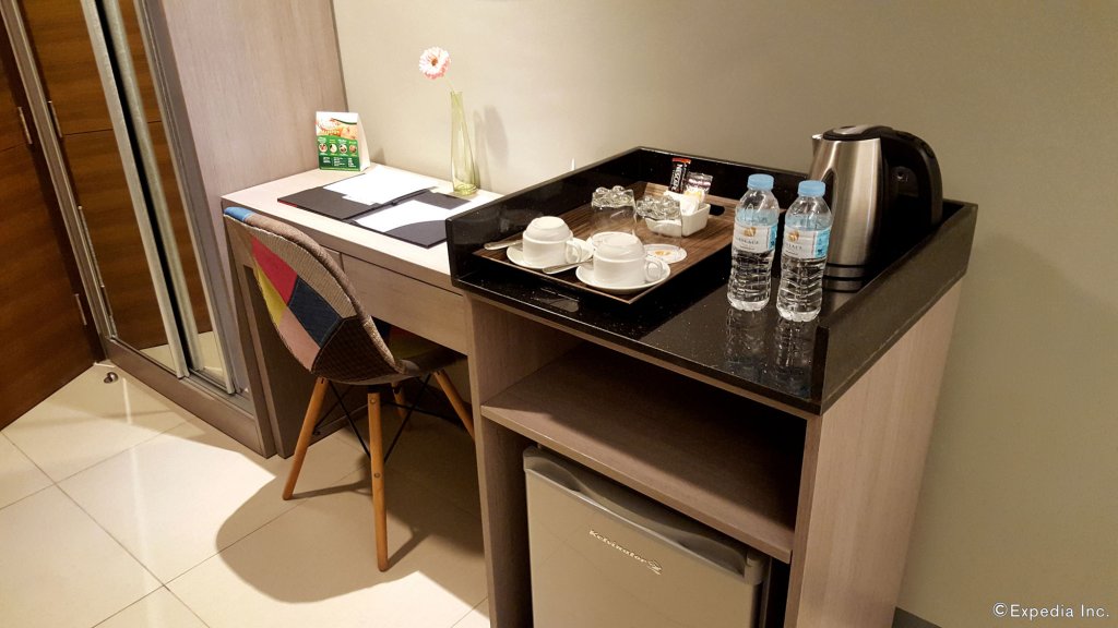 Фото Oyo 146 Solace Hotel