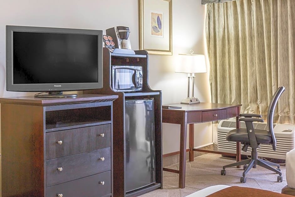 Фото Orlando International Airport Hotel