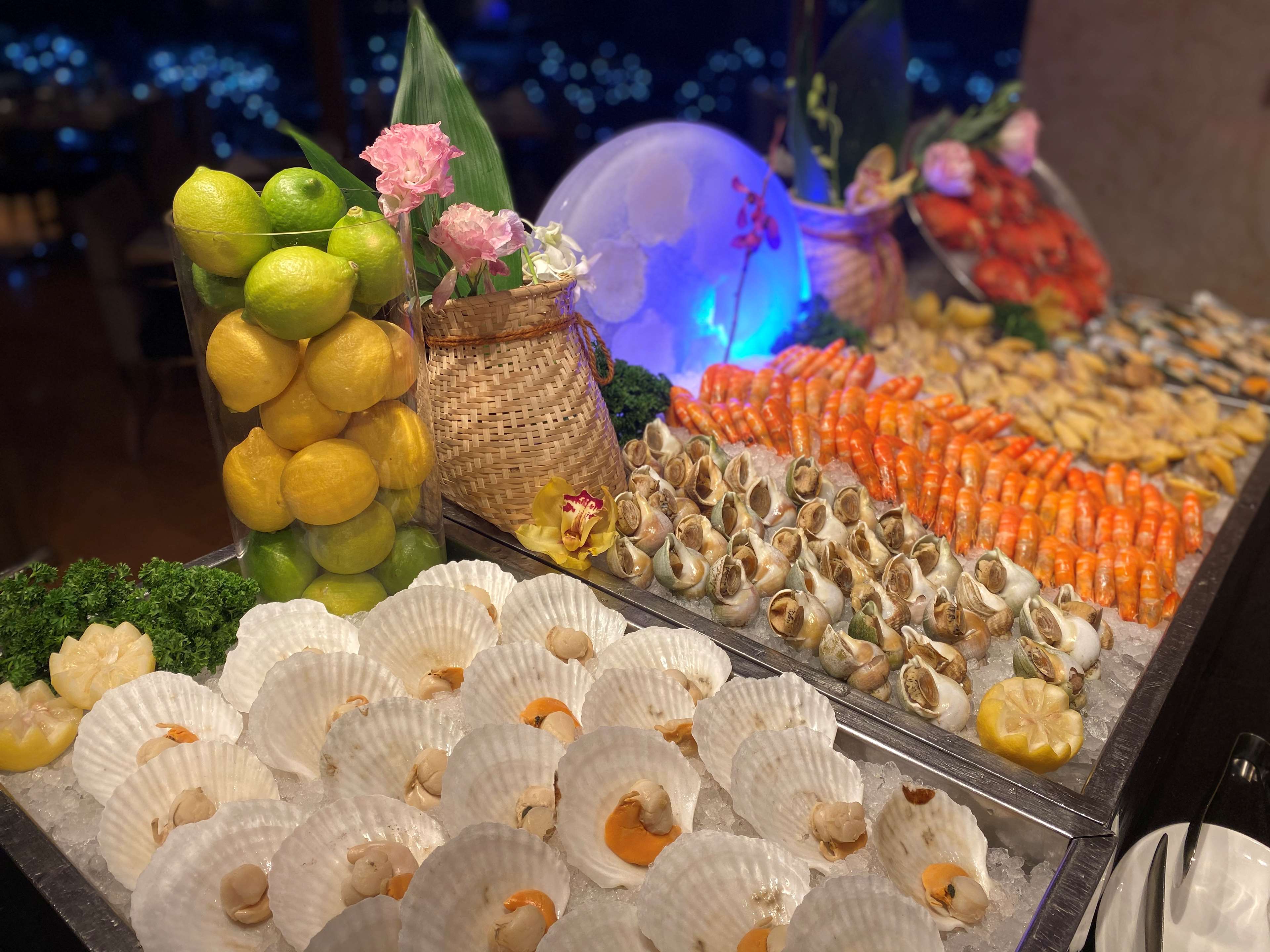 Фото Radisson Collection Hotel Yangtze Shanghai