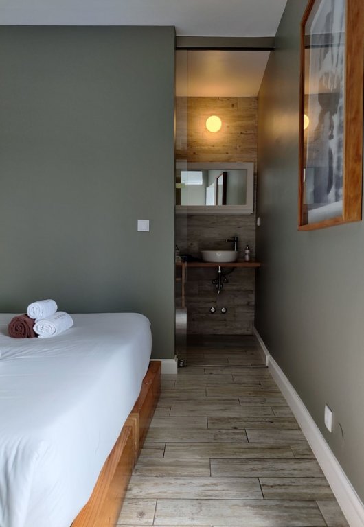 Фото Out of the Blue