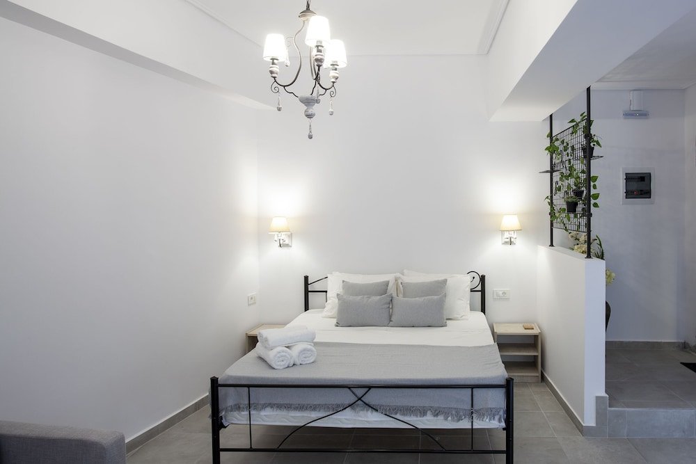 Фото Aristophanes Luxury Flat Psyrri Square