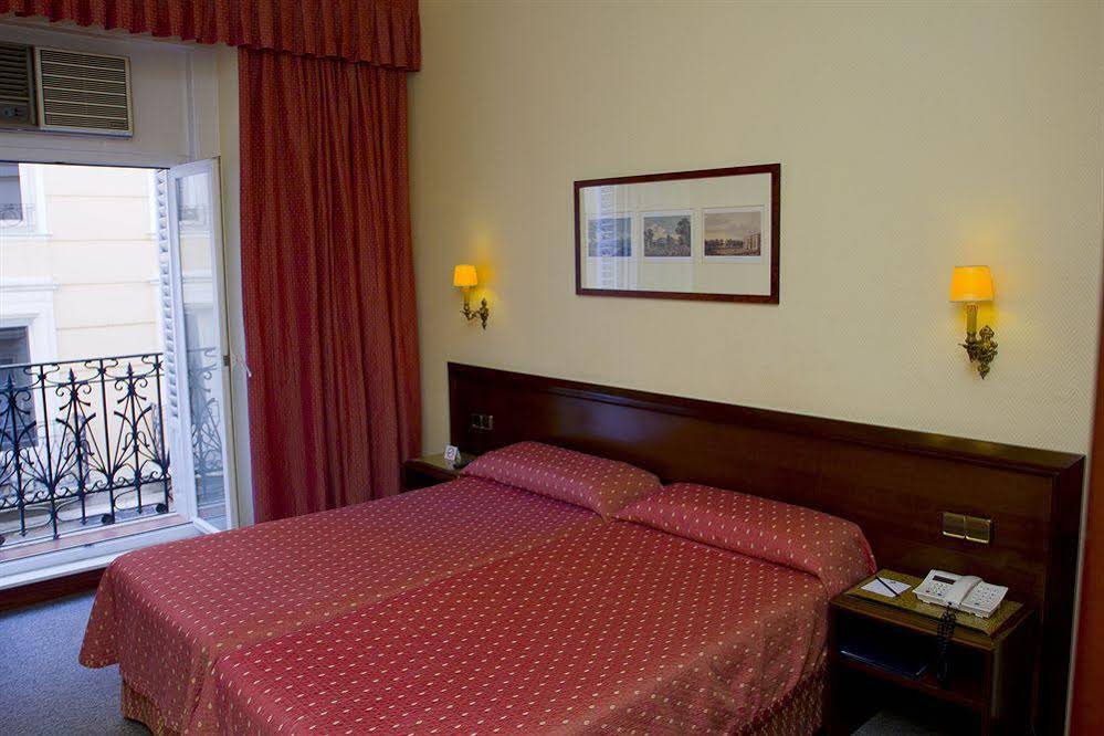 Фото Chic & Basic dot