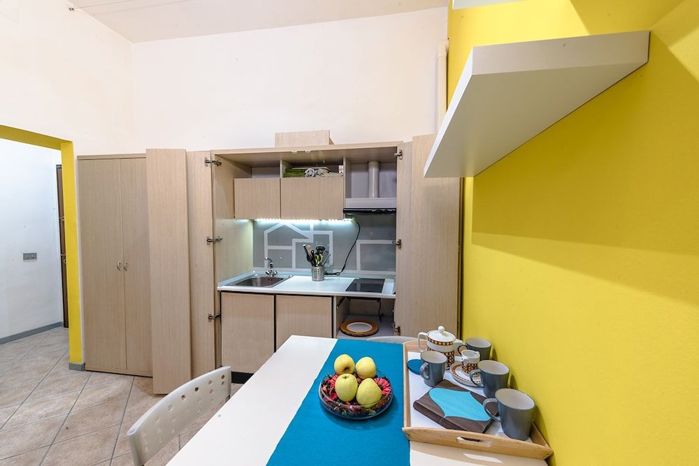 Фото Yellow Vintage Studioflat