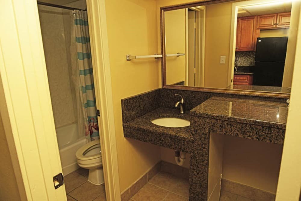 Фото Coral Beach Resort by Elliott Beach Rentals